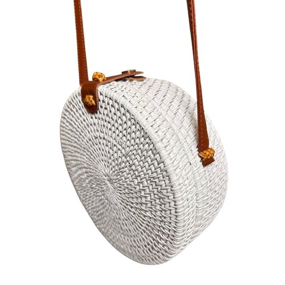 Handcrafted White Round Rattan Purse Leather Strap Crossbody Canteen‎ Boho Chic - Picture 1 of 14